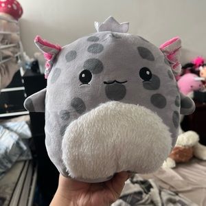 Mystery scented axoloti squishmallow